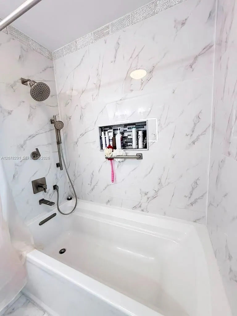 14719 SW 44th Ln Miami, FL 33185