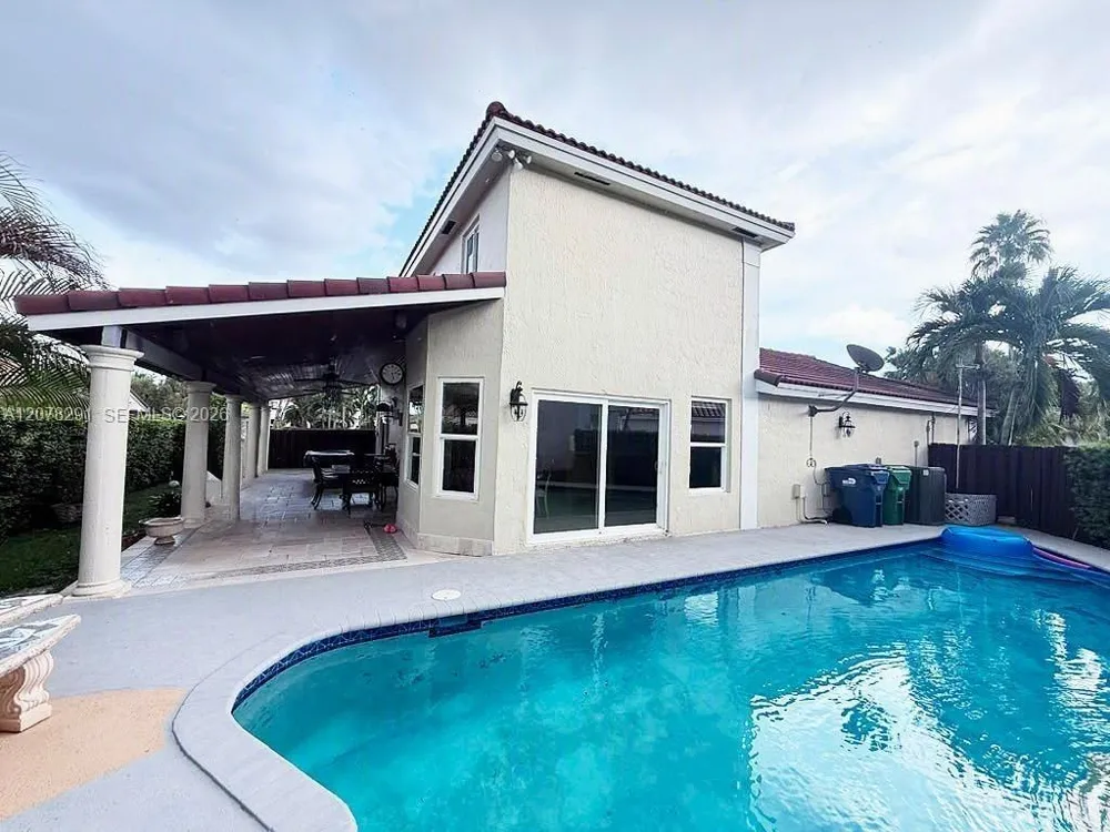 14719 SW 44th Ln Miami, FL 33185