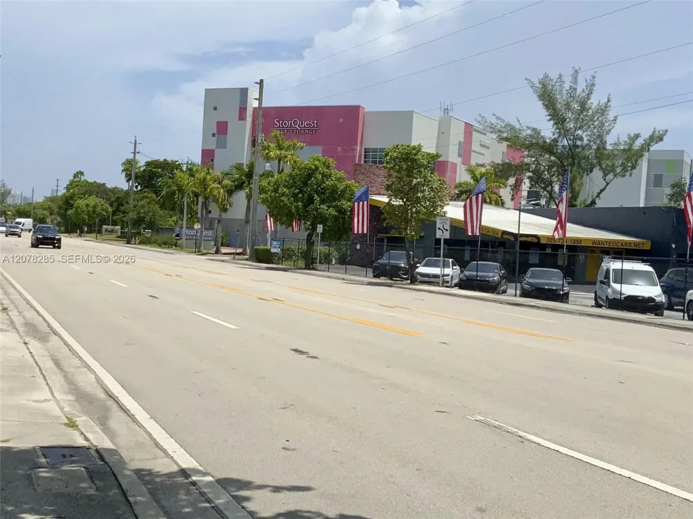 15551 W Dixie Hwy North Miami Beach, FL 33162