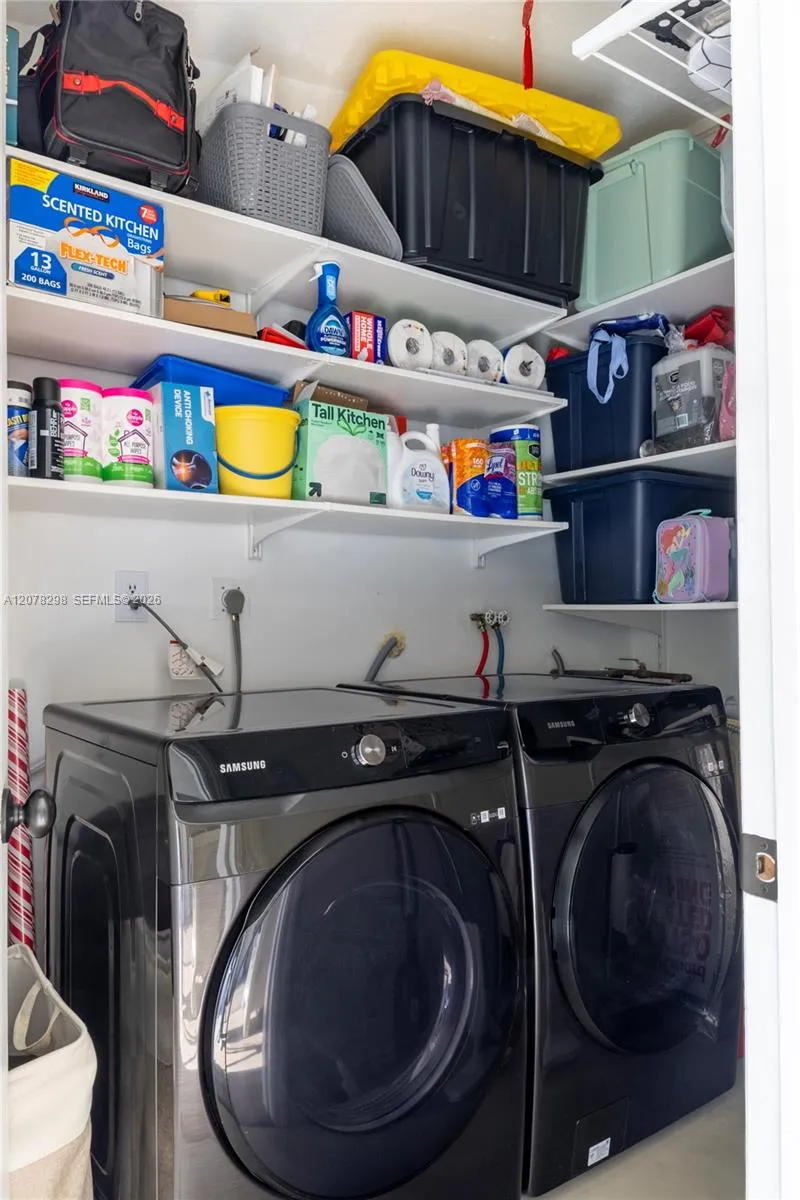 11900 SW 110th St Cir E Miami, FL 33186