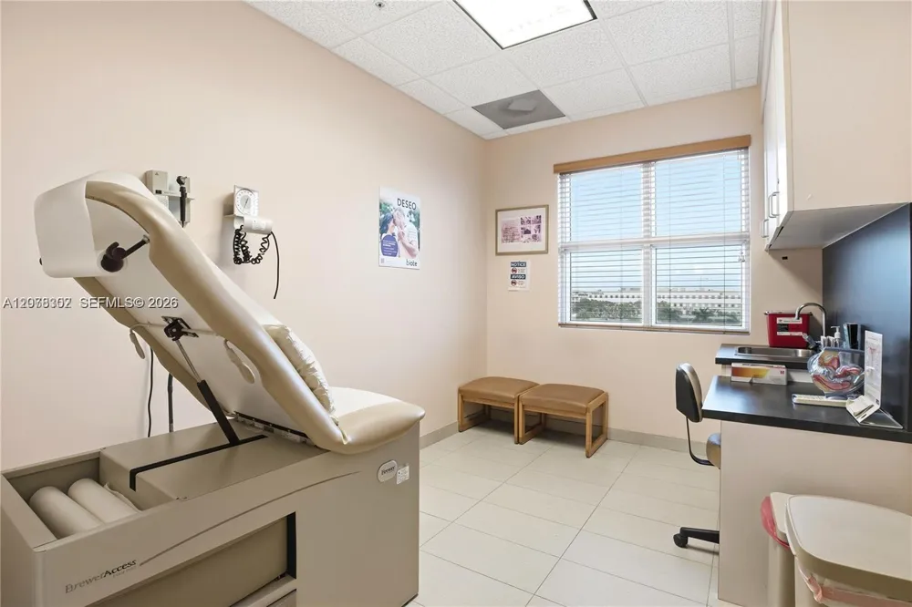 3650 NW 82nd Ave #PH506 Doral, FL 33166
