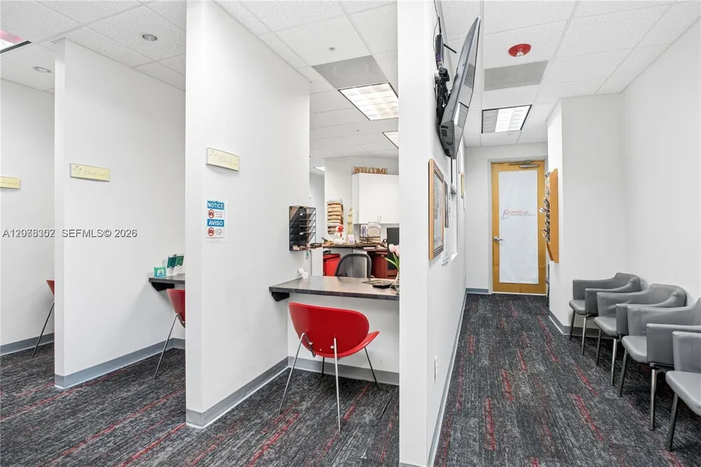 3650 NW 82nd Ave #PH506 Doral, FL 33166