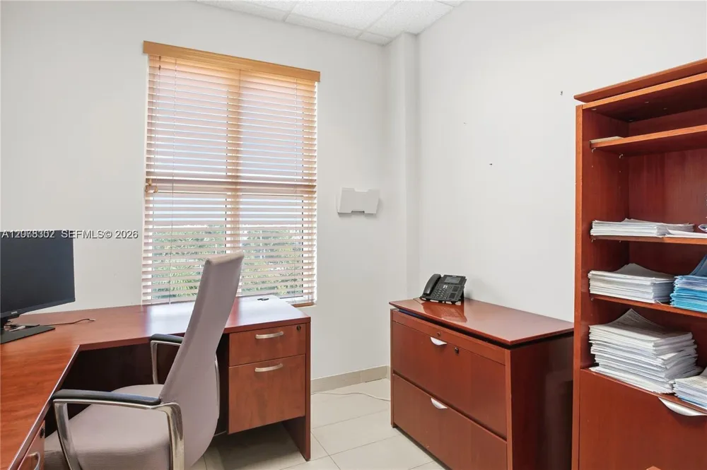 3650 NW 82nd Ave #PH506 Doral, FL 33166