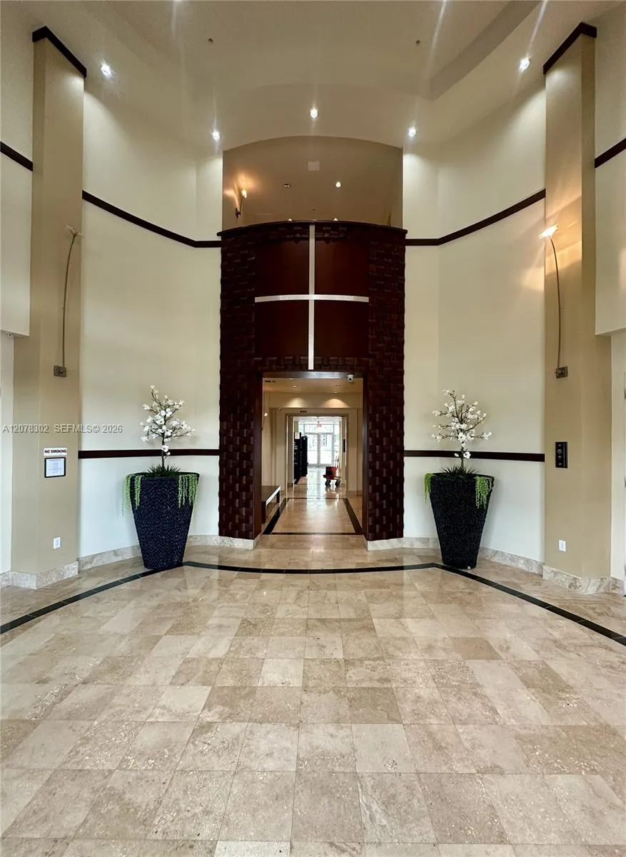 3650 NW 82nd Ave #PH506 Doral, FL 33166
