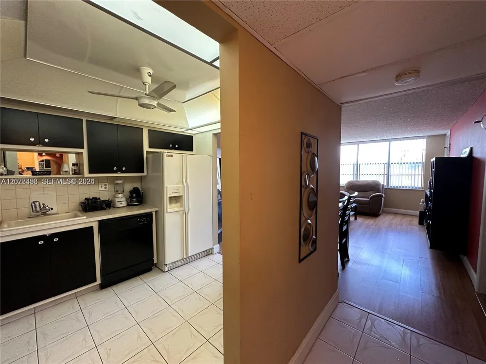 2741 Taft St #212 Hollywood, FL 33020