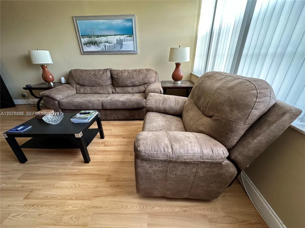 2741 Taft St #212 Hollywood, FL 33020