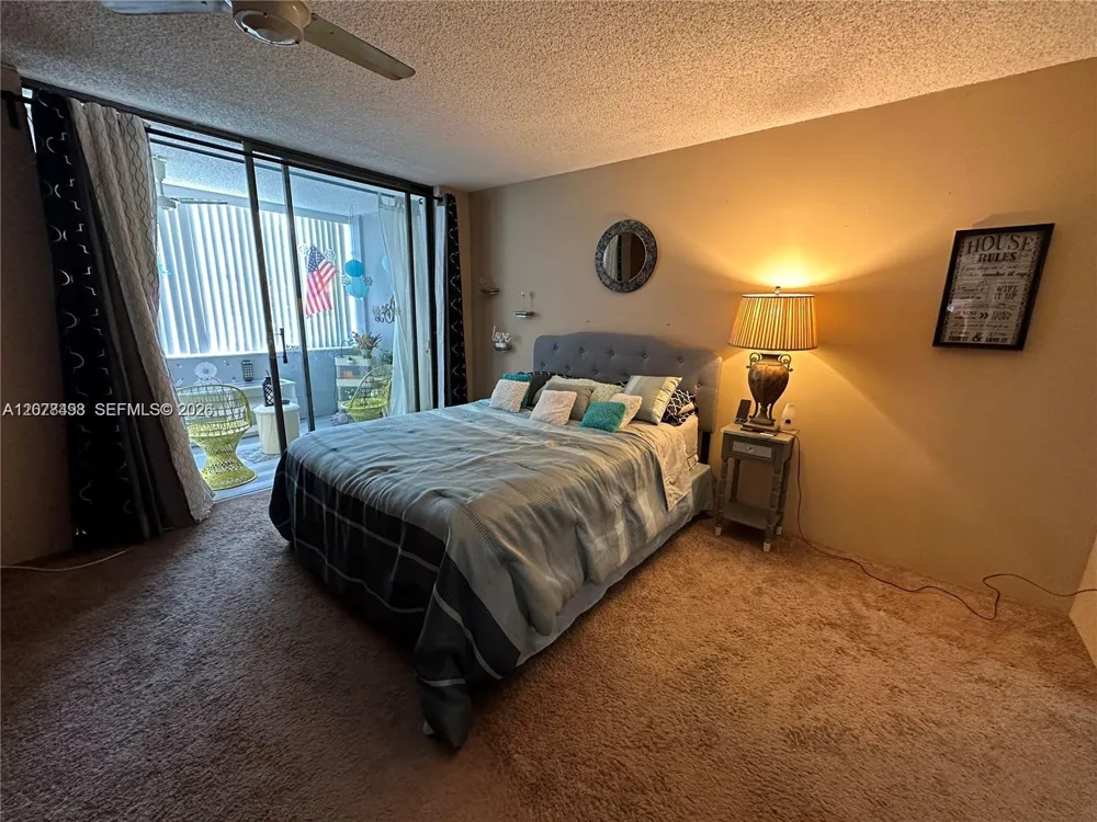 2741 Taft St #212 Hollywood, FL 33020