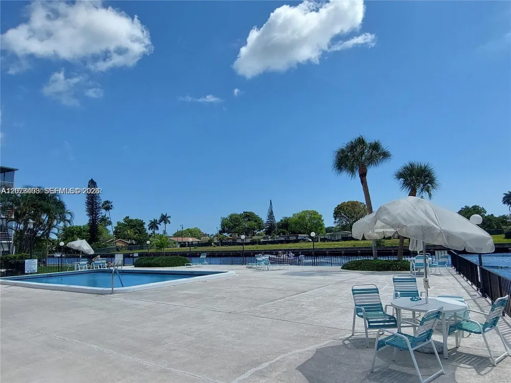 2741 Taft St #212 Hollywood, FL 33020