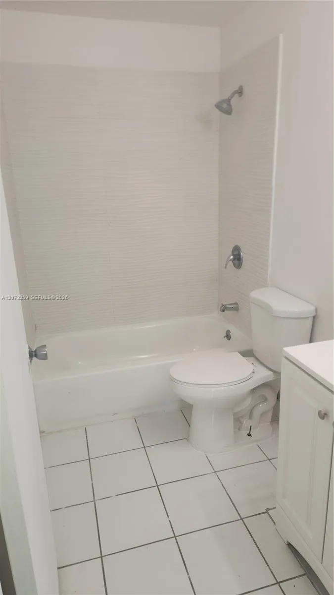 2138 NW 57th Ave #13-C Lauderhill, FL 33313