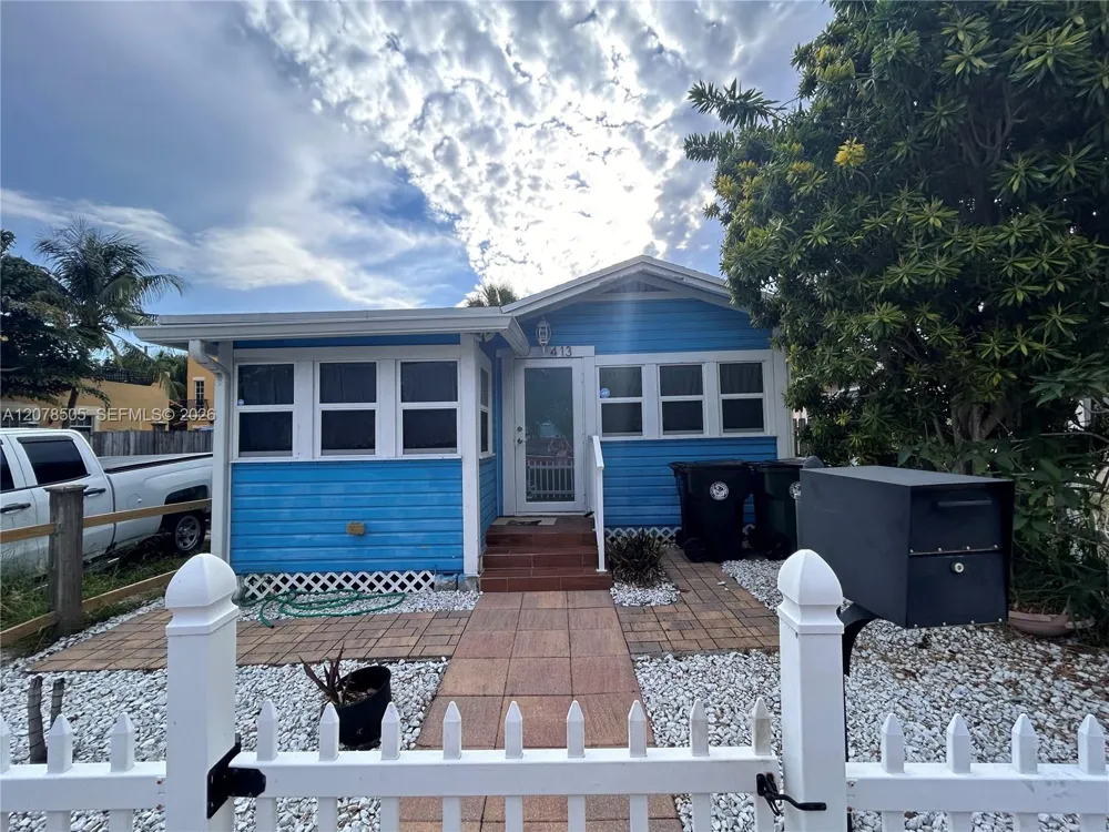 413 S K St Lake Worth, FL 33460