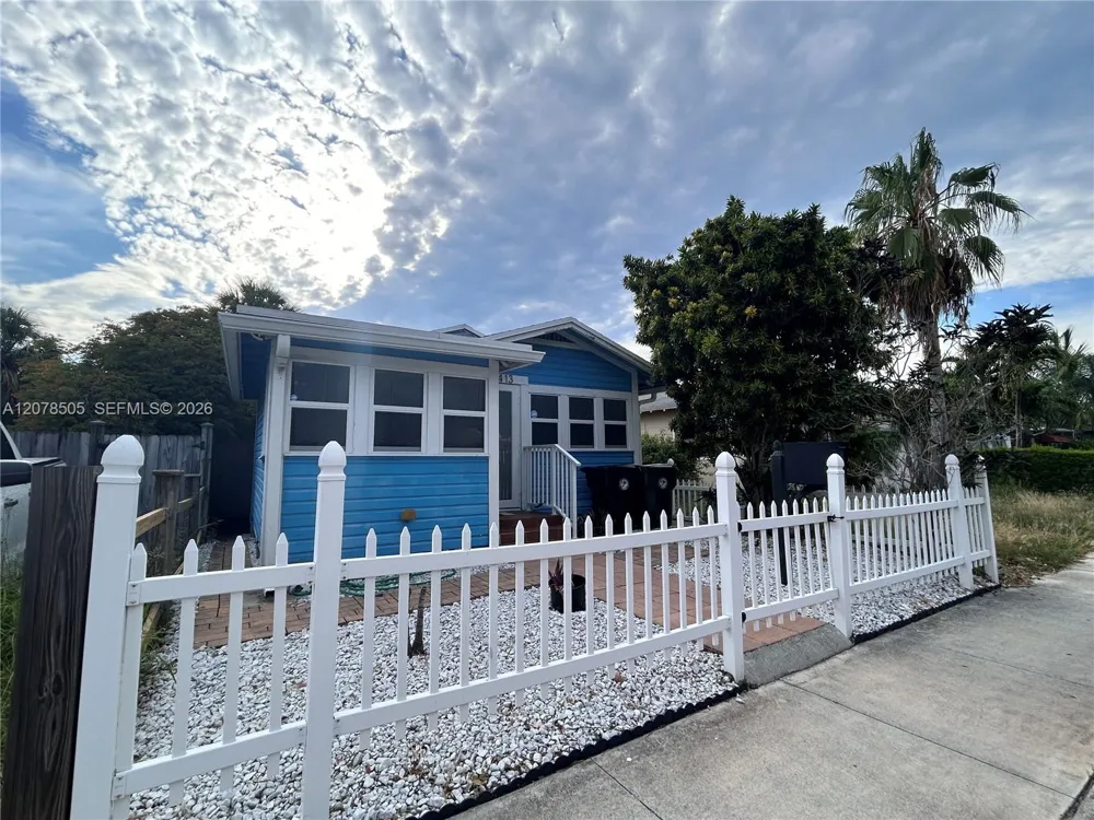 413 S K St Lake Worth, FL 33460