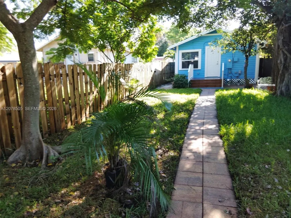 413 S K St Lake Worth, FL 33460