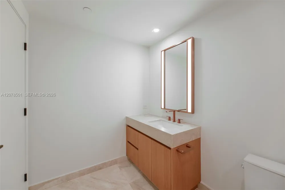 1176 97th st #204 Bay Harbor Islands, FL 33154