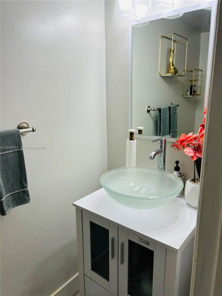 9835 Riverside Dr #7-39 Coral Springs, FL 33071