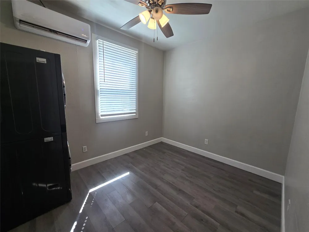 614 35th Street #3 Galveston, TX 77550