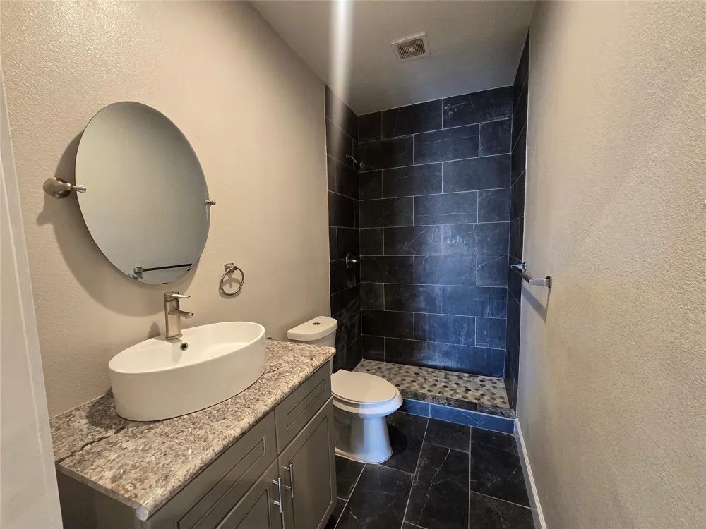 614 35th Street #3 Galveston, TX 77550