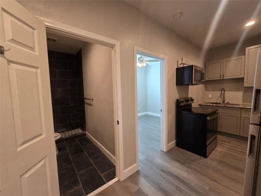 614 35th Street #3 Galveston, TX 77550