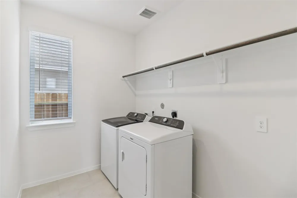 5217 Redbud Valley Drive Pearland, TX 77584