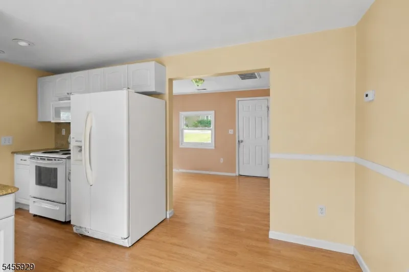 62 S Cherry Rd Jefferson, NJ 07849