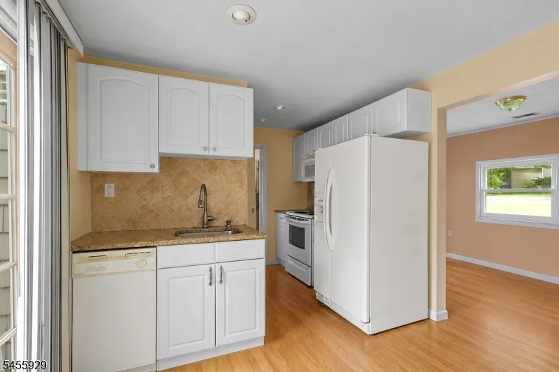 62 S Cherry Rd Jefferson, NJ 07849