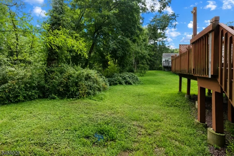 62 S Cherry Rd Jefferson, NJ 07849