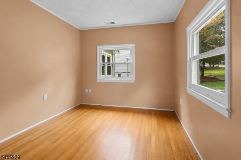 62 S Cherry Rd Jefferson, NJ 07849