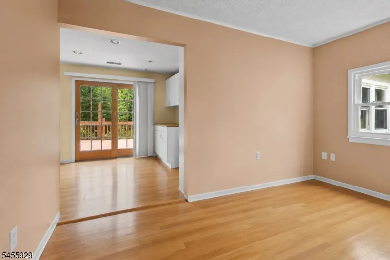 62 S Cherry Rd Jefferson, NJ 07849
