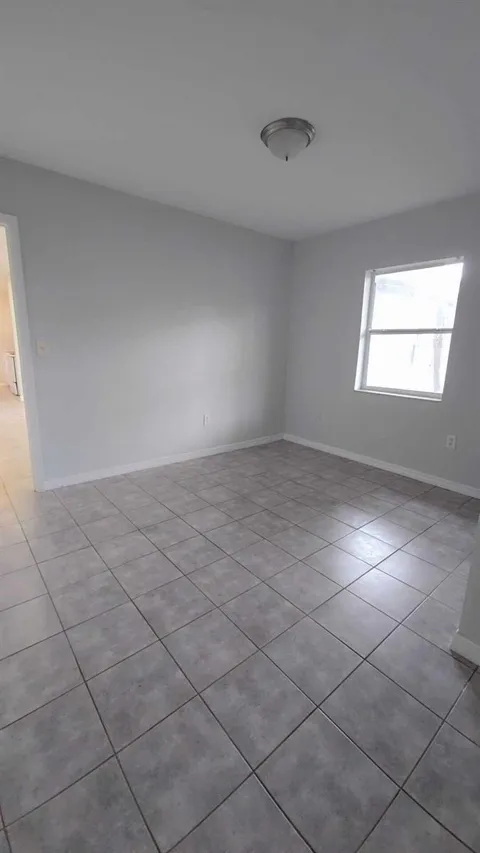 621 NW 5th Avenue #Unit 4
