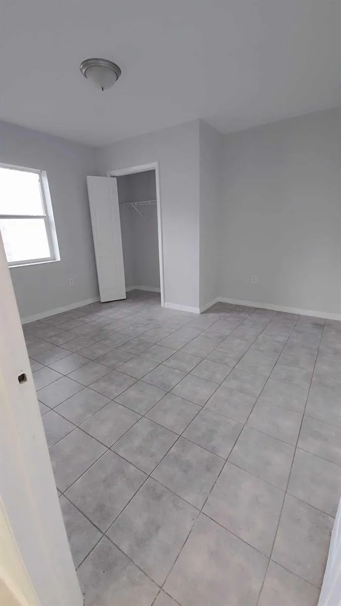 621 NW 5th Avenue #Unit 4 Pompano Beach, FL 33060