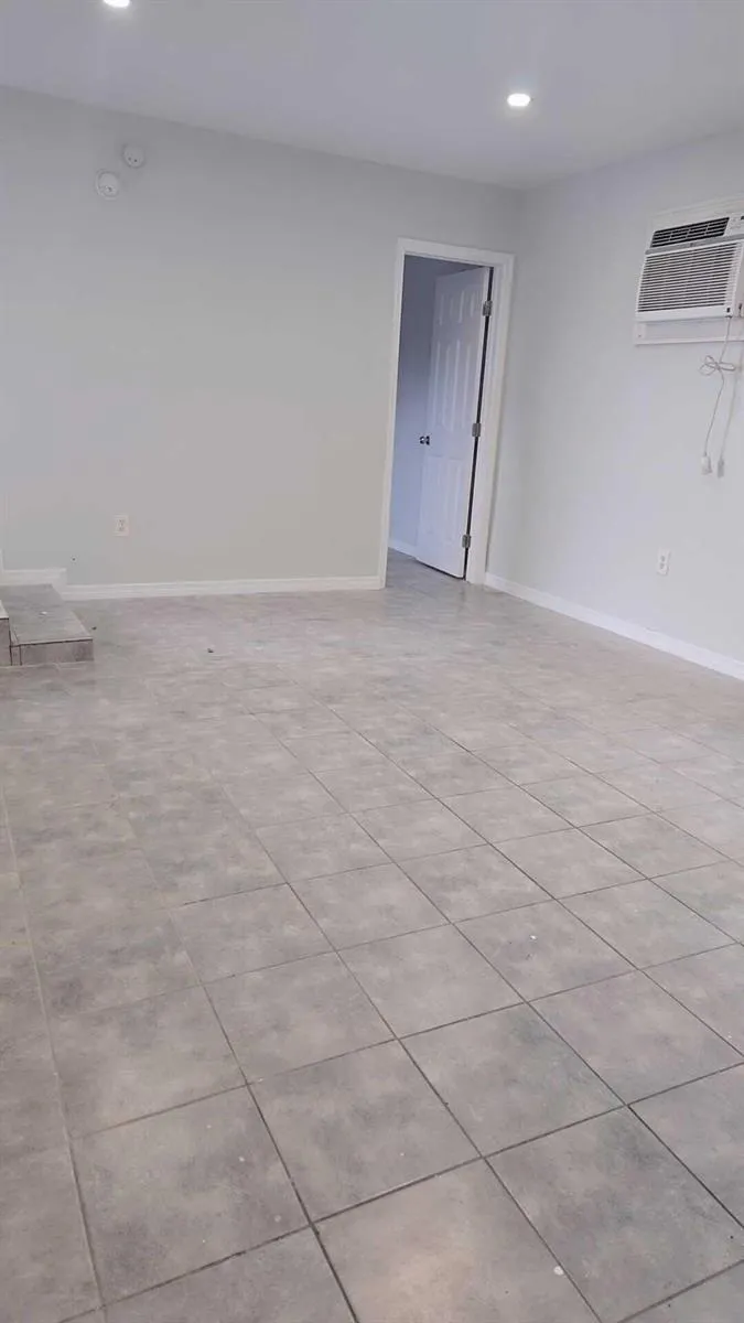 621 NW 5th Avenue #Unit 4 Pompano Beach, FL 33060