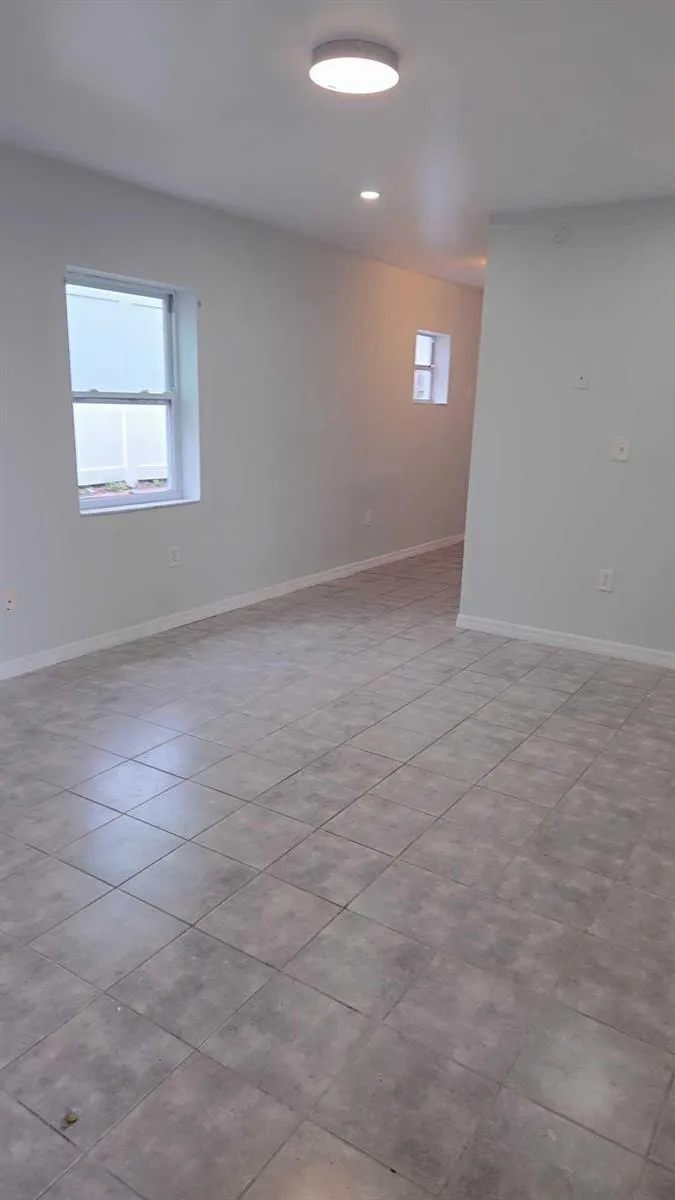 621 NW 5th Avenue #Unit 4 Pompano Beach, FL 33060