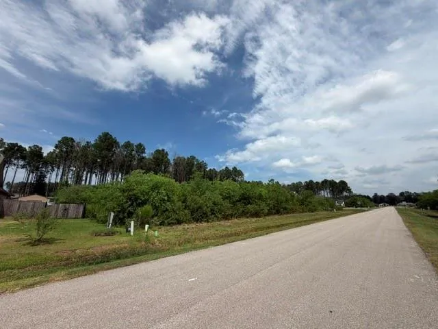 214 County Road 6614 Dayton, TX 77535