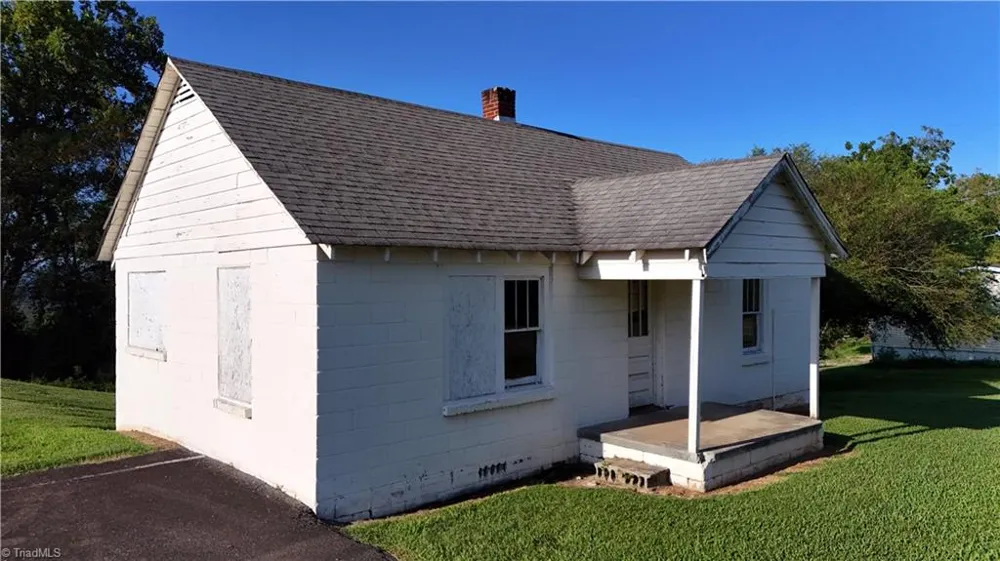 1314 Old US Highway 601 Mount Airy, NC 27030