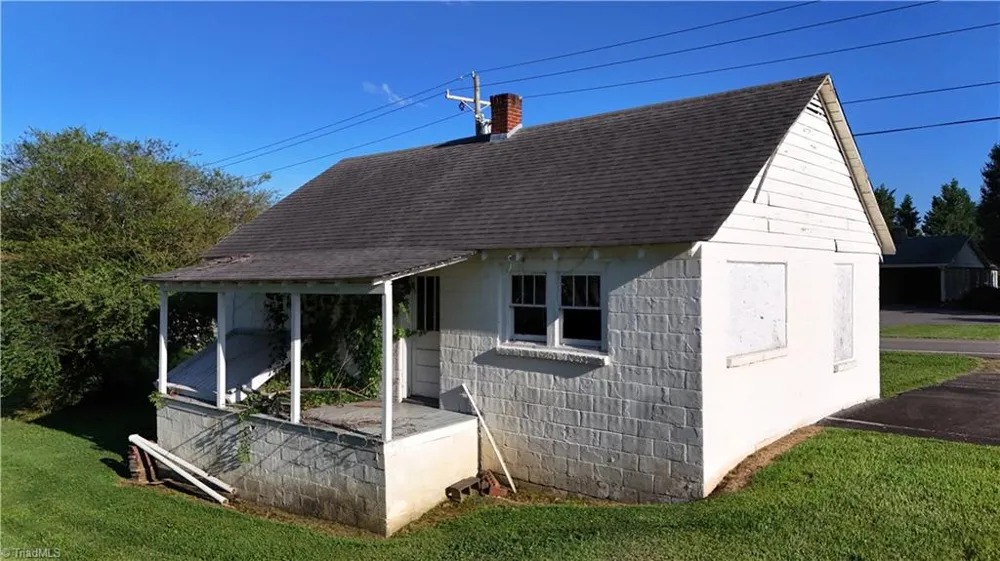 1314 Old US Highway 601 Mount Airy, NC 27030