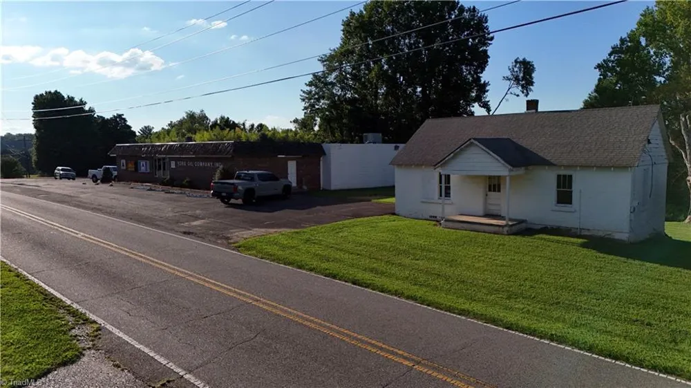 1314 Old US Highway 601 Mount Airy, NC 27030
