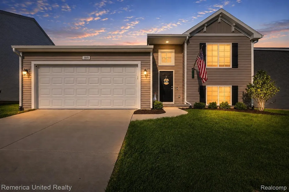 2881 Jordan River Drive Handy Township, MI 48836