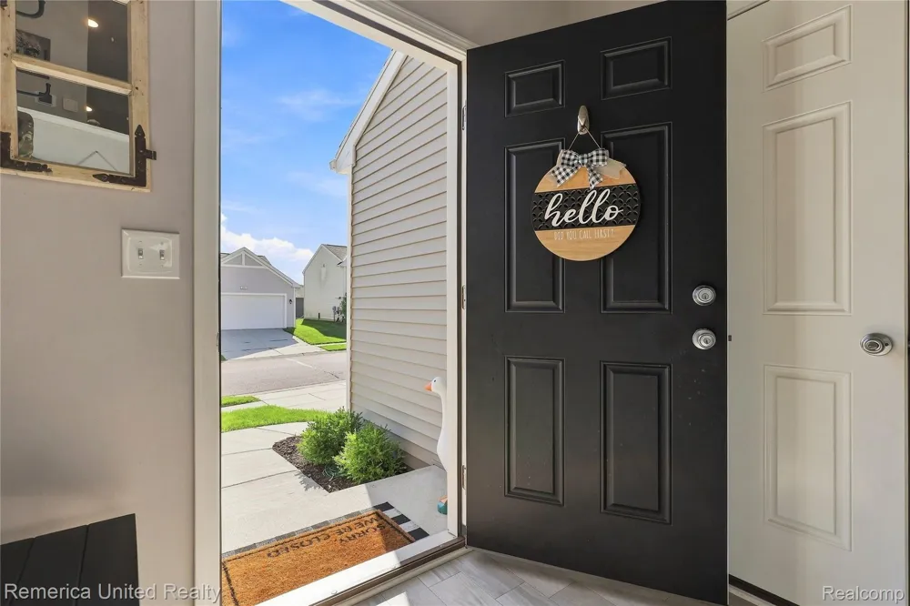 2881 Jordan River Drive Handy Township, MI 48836