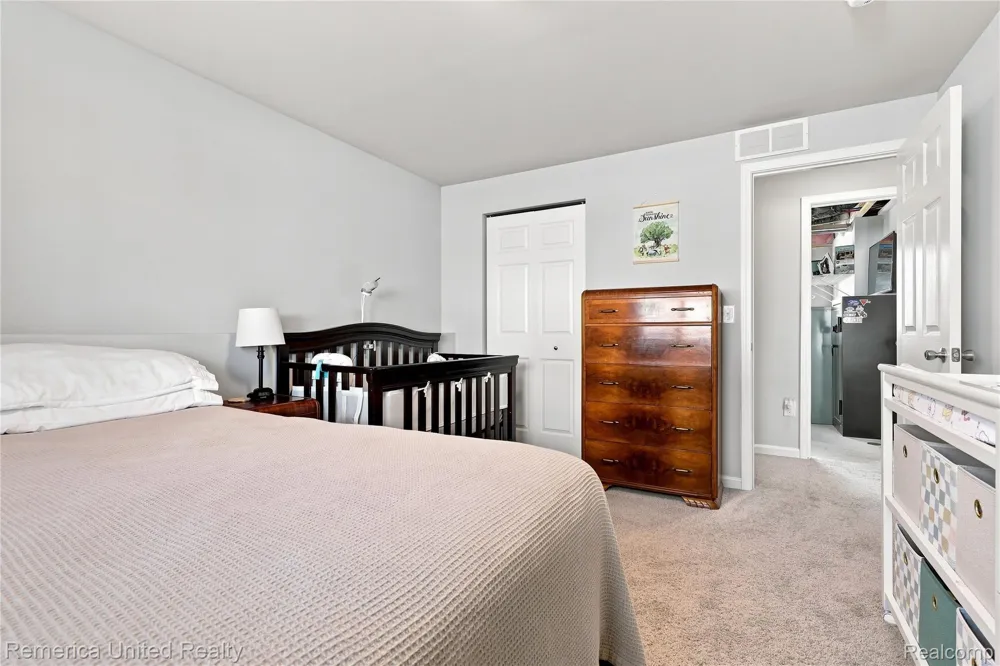 2881 Jordan River Drive Handy Township, MI 48836