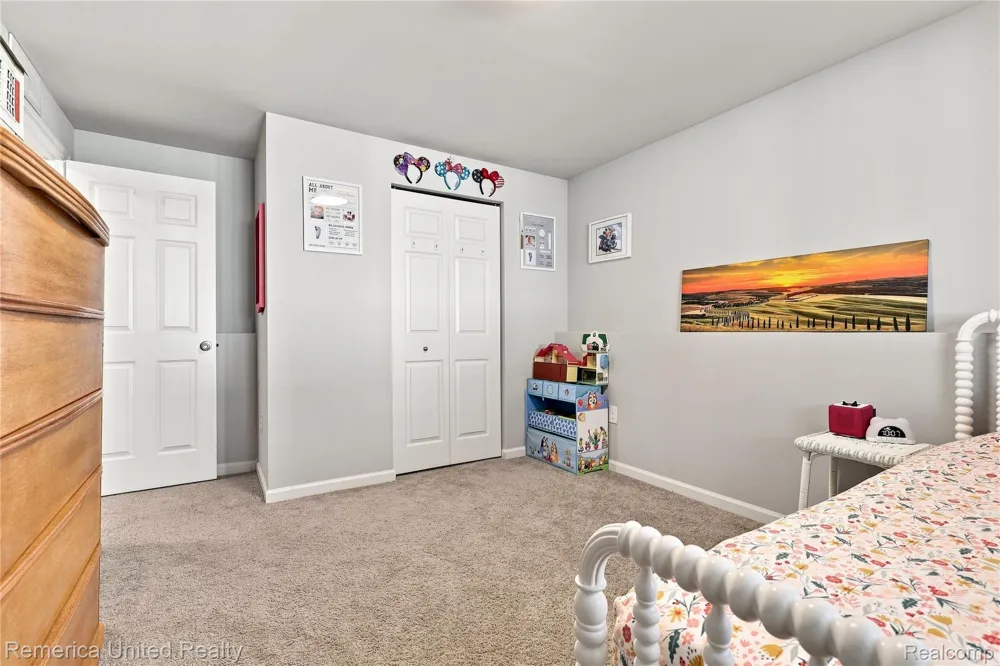 2881 Jordan River Drive Handy Township, MI 48836