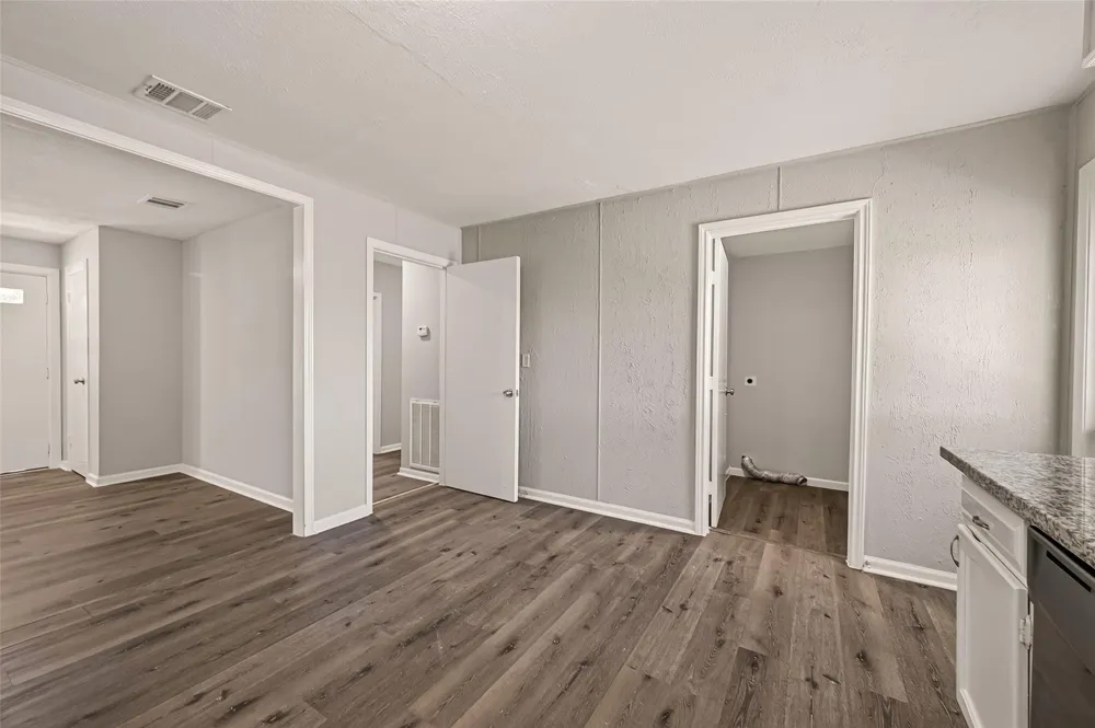 2422 Florence Street La Marque, TX 77568