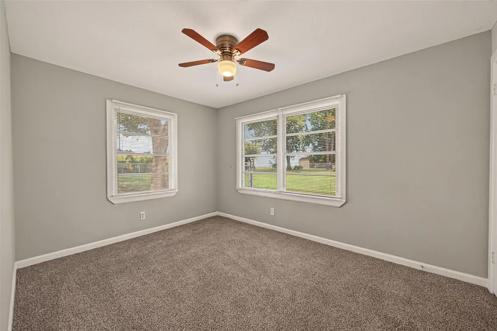 2422 Florence Street La Marque, TX 77568