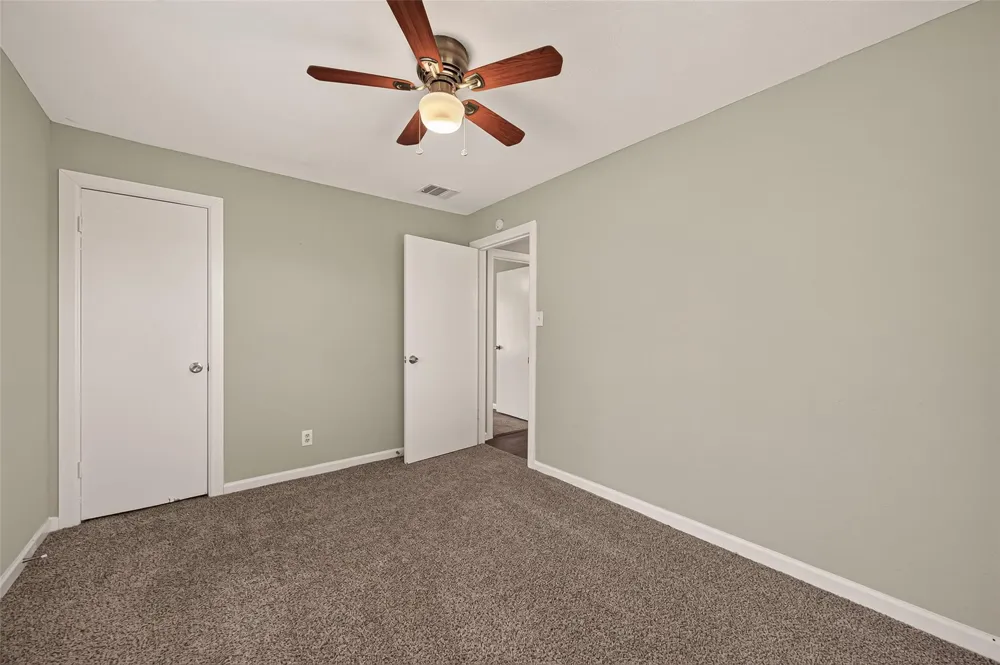 2422 Florence Street La Marque, TX 77568