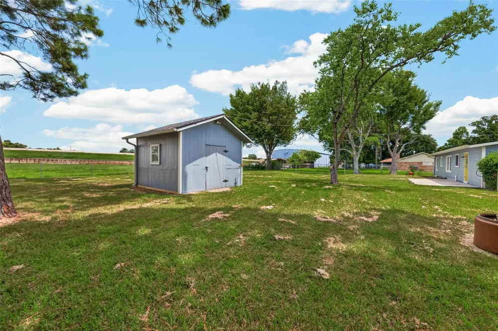 2422 Florence Street La Marque, TX 77568
