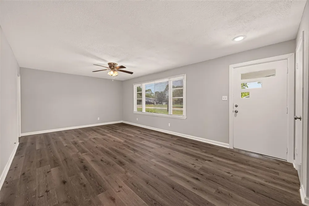 2422 Florence Street La Marque, TX 77568