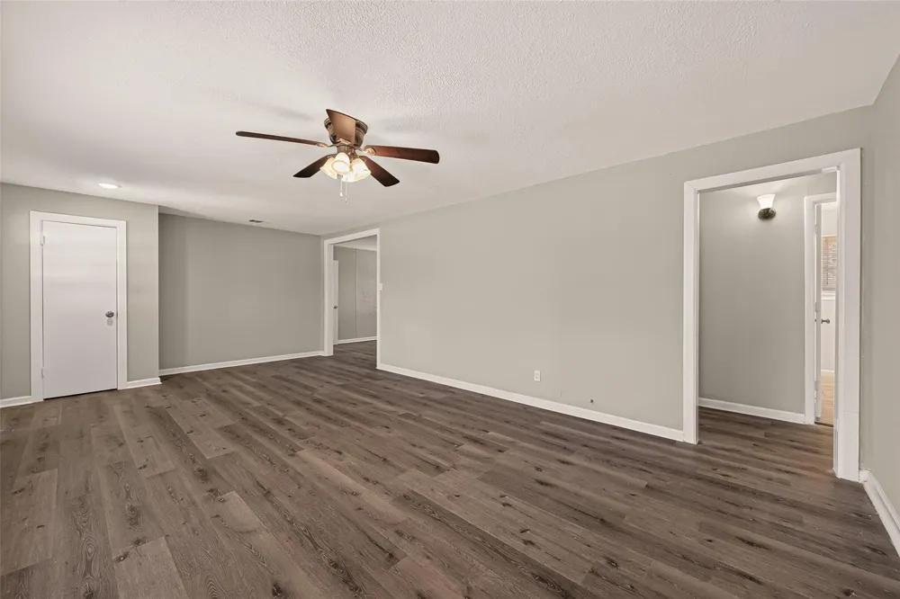 2422 Florence Street La Marque, TX 77568