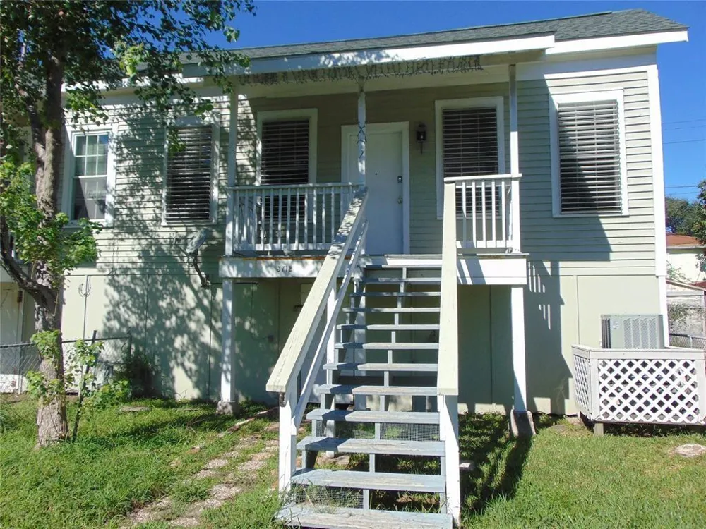 3712 Avenue O Galveston, TX 77550