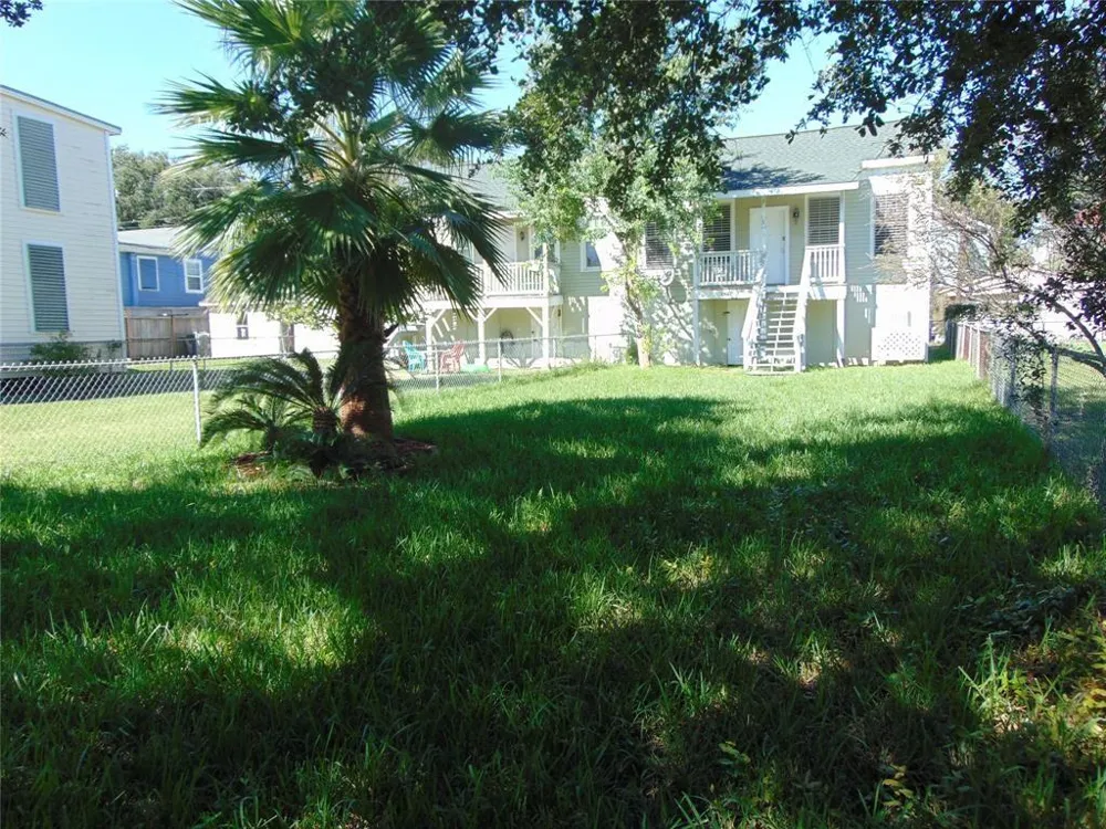 3712 Avenue O Galveston, TX 77550