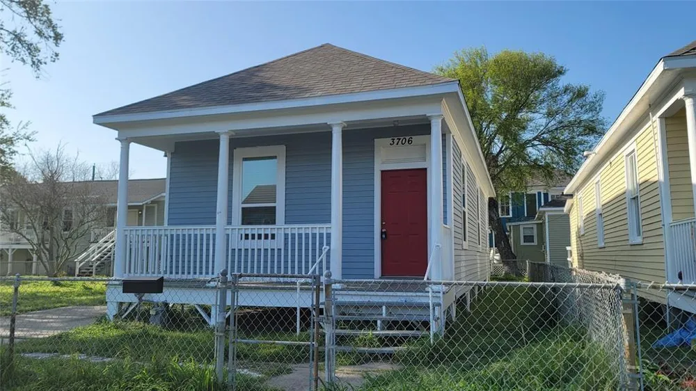 3712 Avenue O Galveston, TX 77550