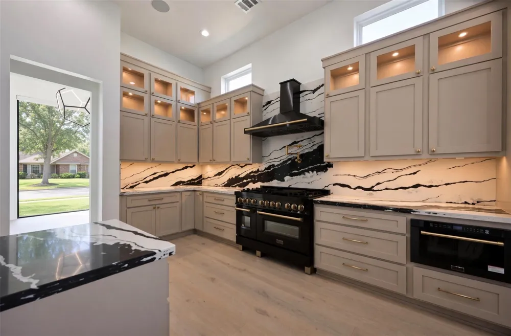 3957 Charleston Street Houston, TX 77021