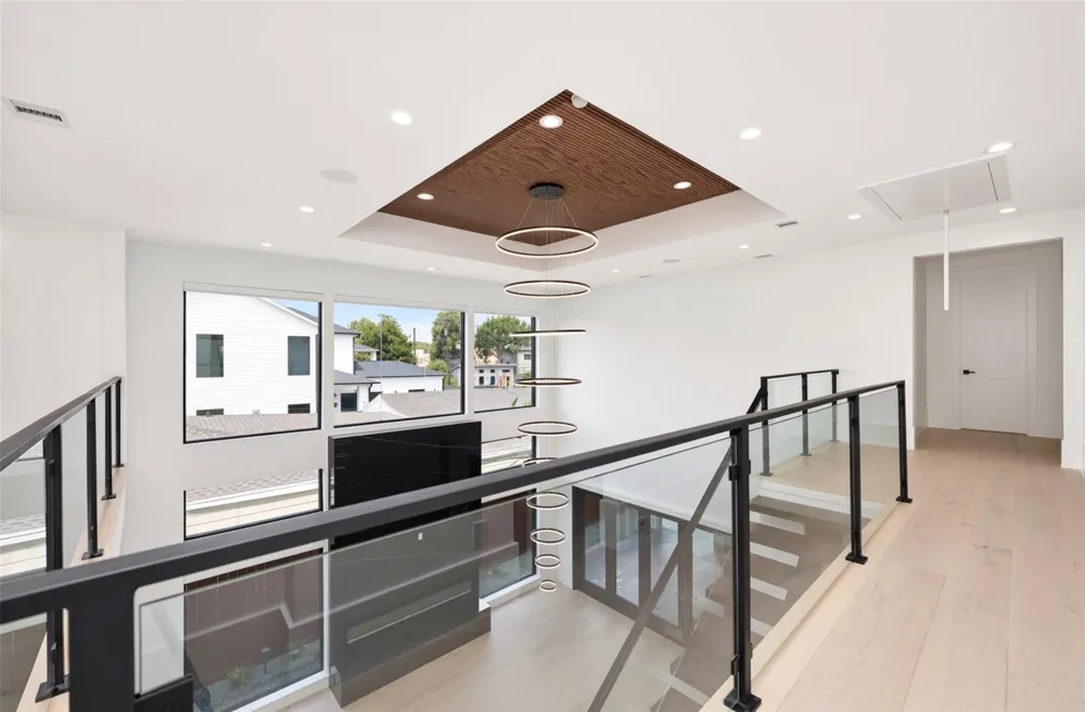 3957 Charleston Street Houston, TX 77021